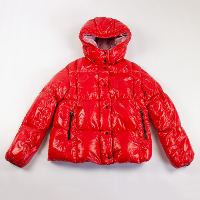 Moncler rote Daunenjacke