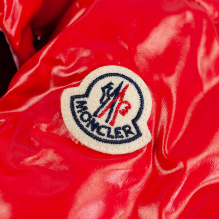 Moncler rote Daunenjacke